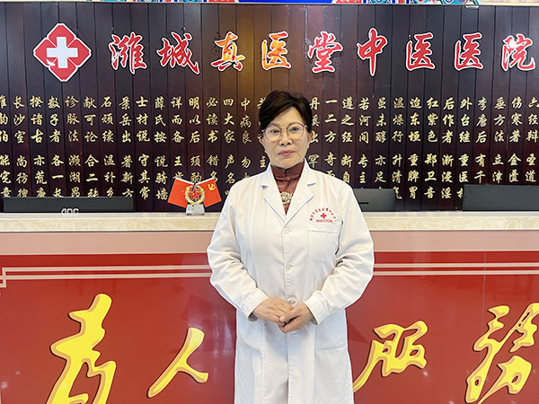 省级非遗“杨氏飞针”第四代非遗传承人杨金花